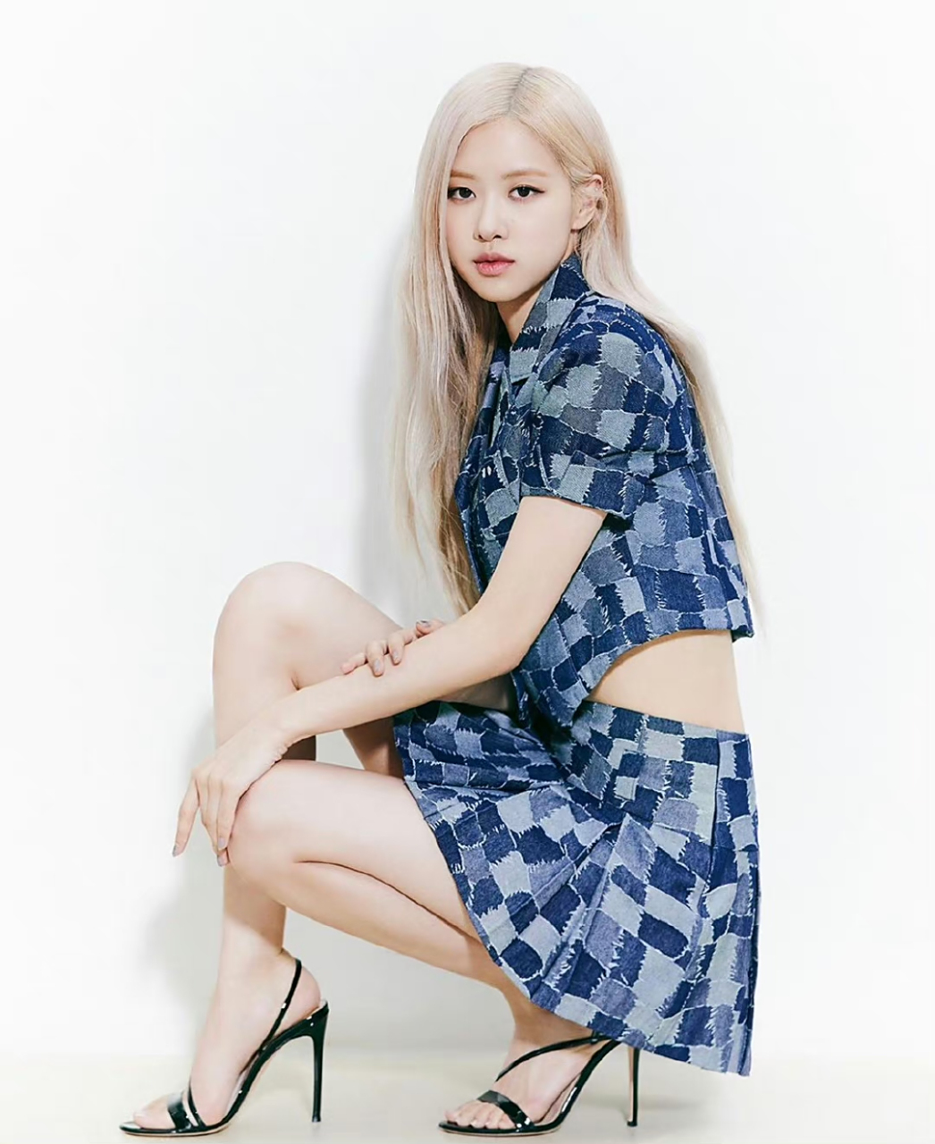 rose朴彩英的颜值身材真的是太美了!谁看了都会怦然心动!#养眼美女