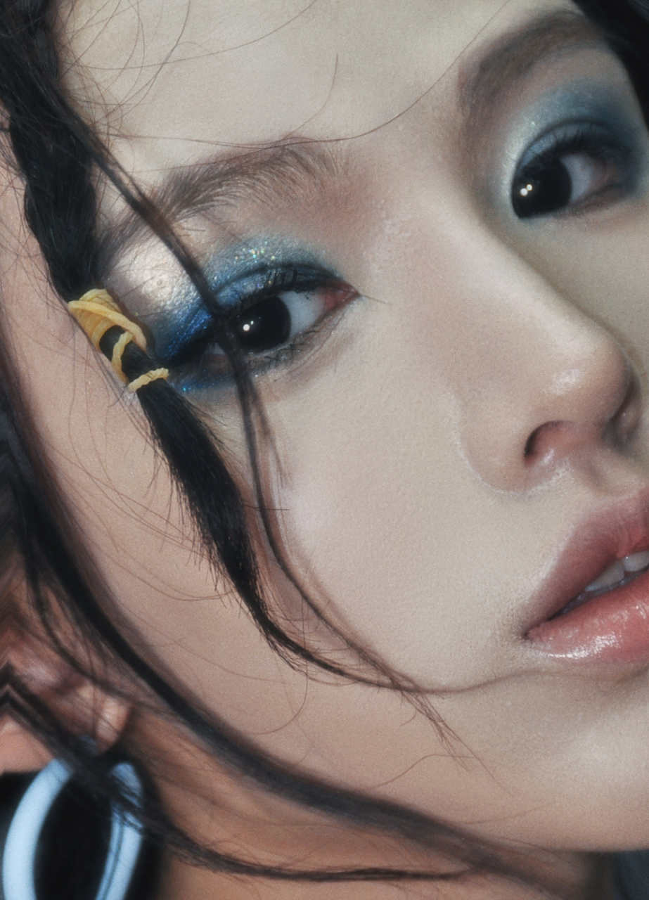 浓妆美女人像艺术写真