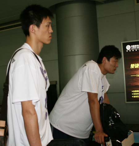 校园篮球怎么以下克上?平民广工成功复仇王者清华,首夺校史冠军