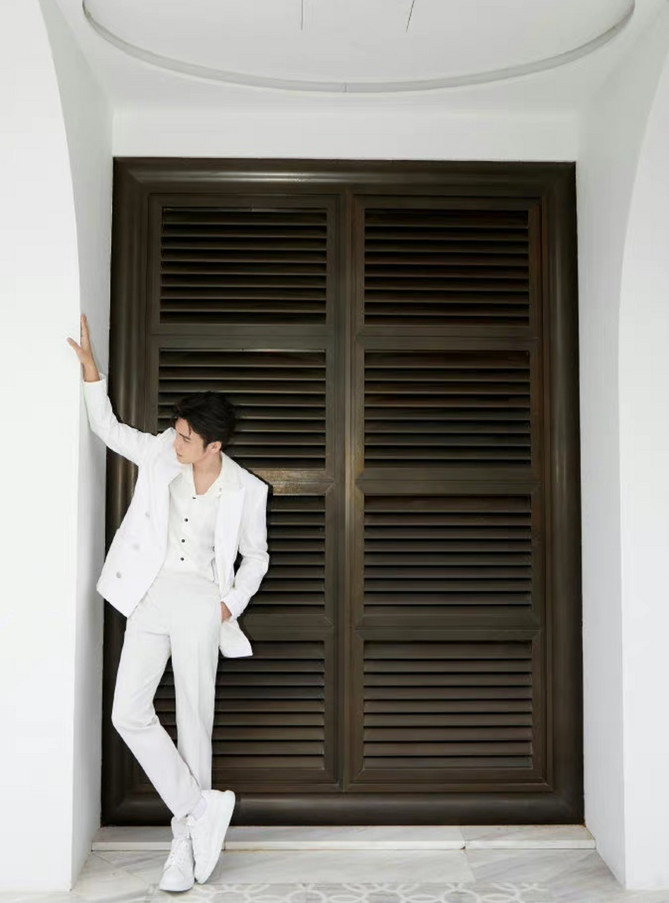 张艺兴张若昀张彬彬工作室出图 张艺兴,张若昀,张彬彬工作室出图,不得