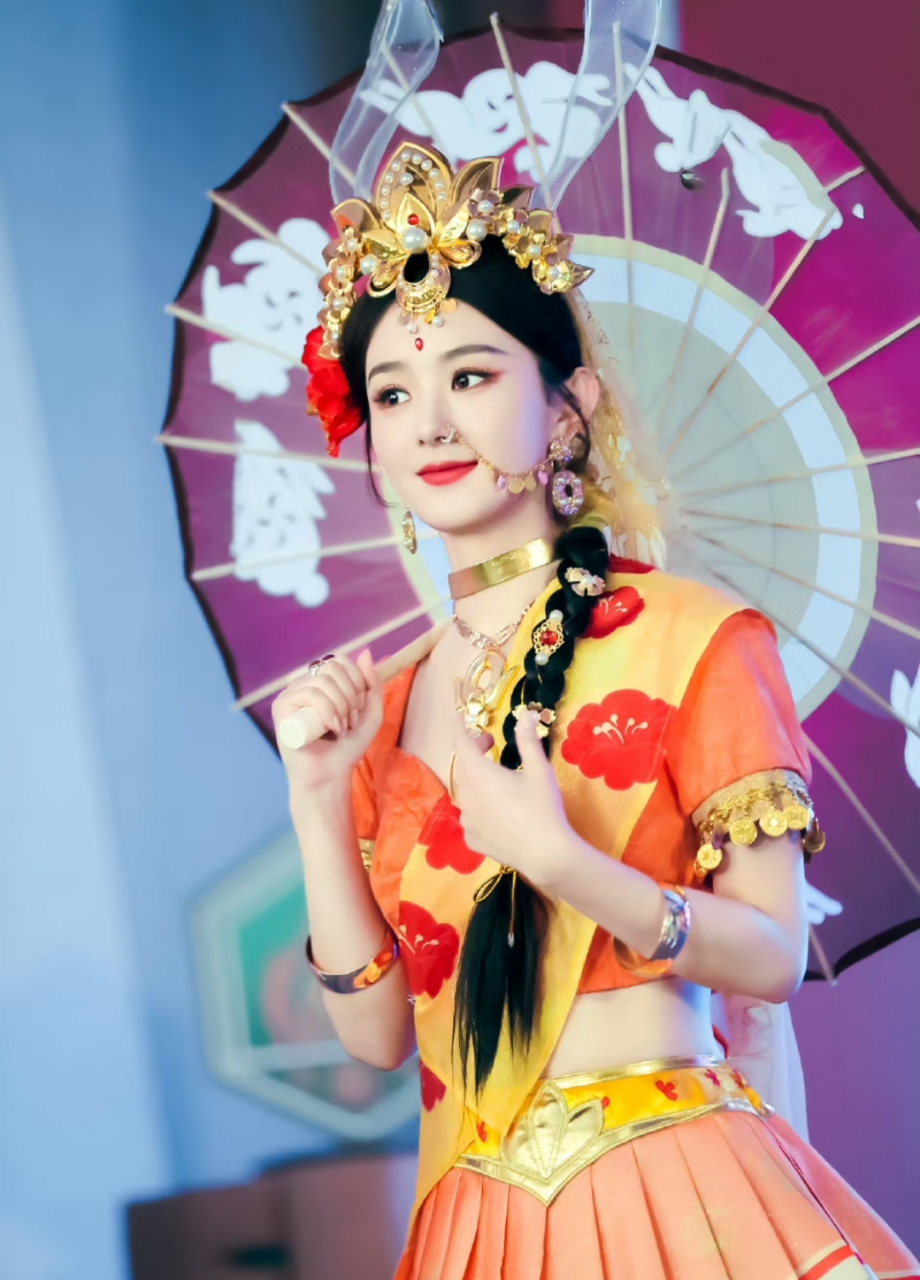 赵丽颖玉兔公主# #赵丽颖cos玉兔公主#  玉兔公主造型来啦 快被美晕