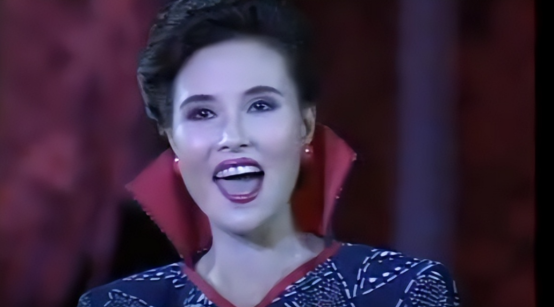 女高音歌唱家芦秀梅,辉煌了前半生,却因嫁给了他而晚年凄惨