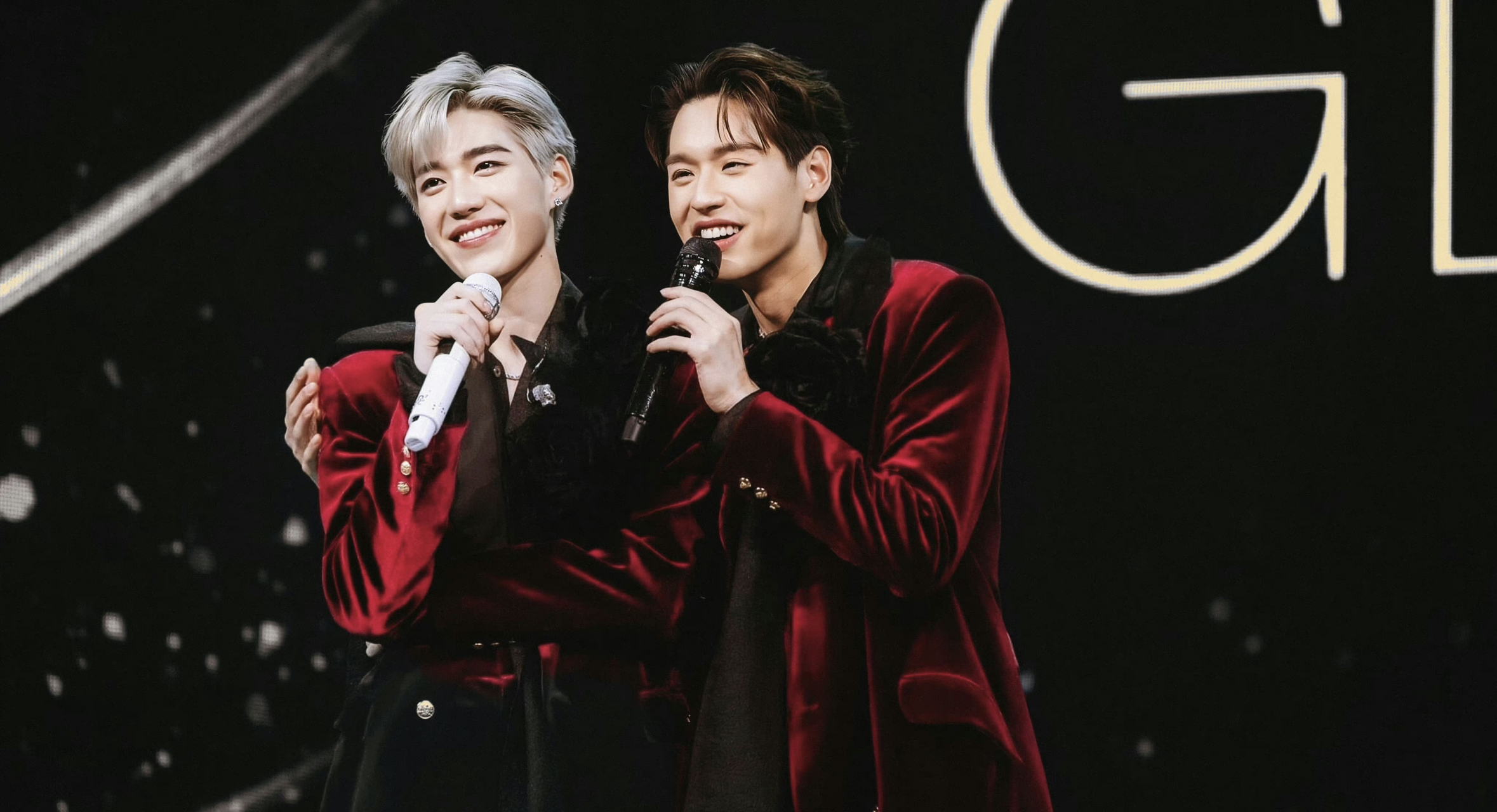 bkpp合伙开公司啦!月亮妈是pp的妈妈,777是bk的爸爸,家族企业啊!