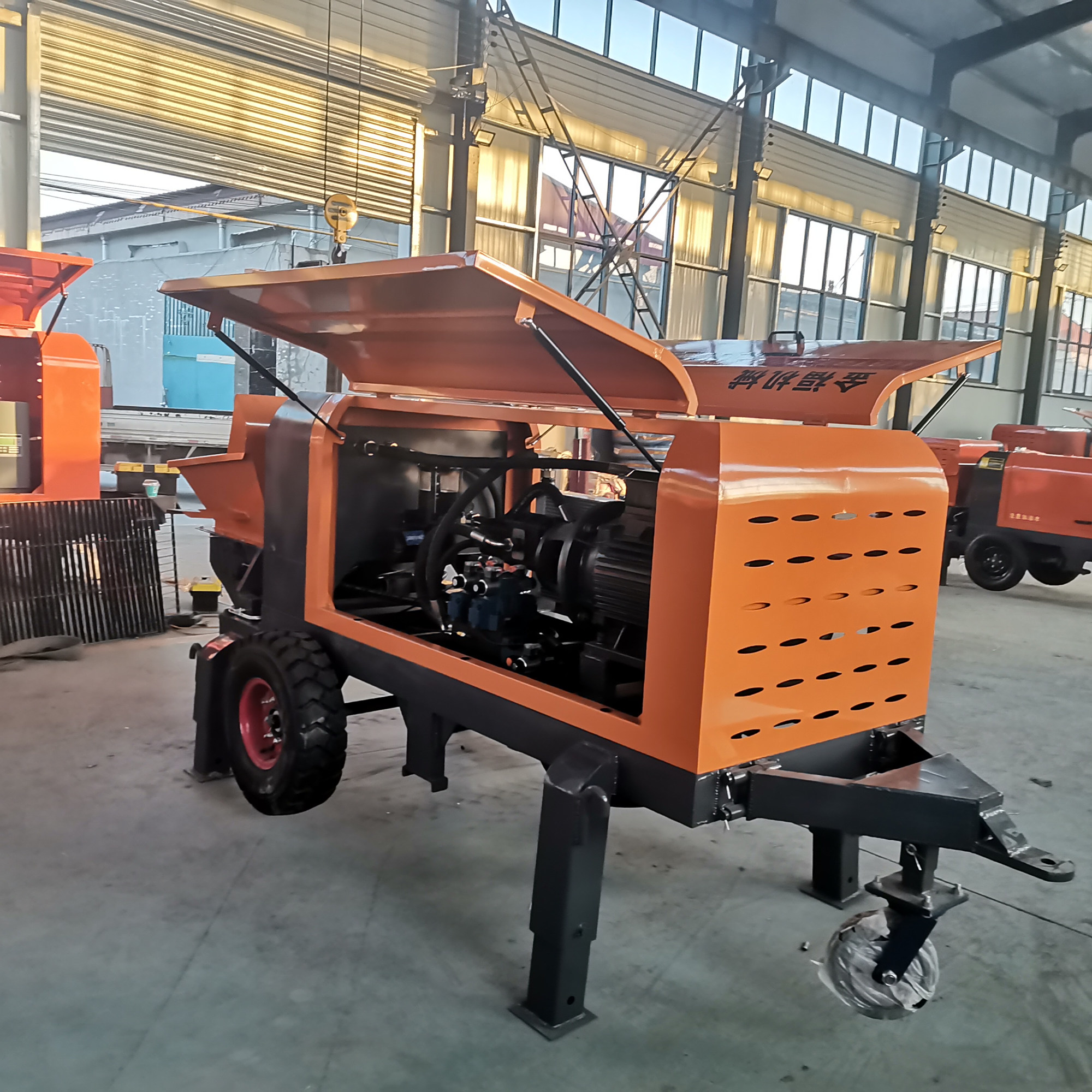 小型混凝土泵,30型混凝土输送泵,打地暖回填的泵机