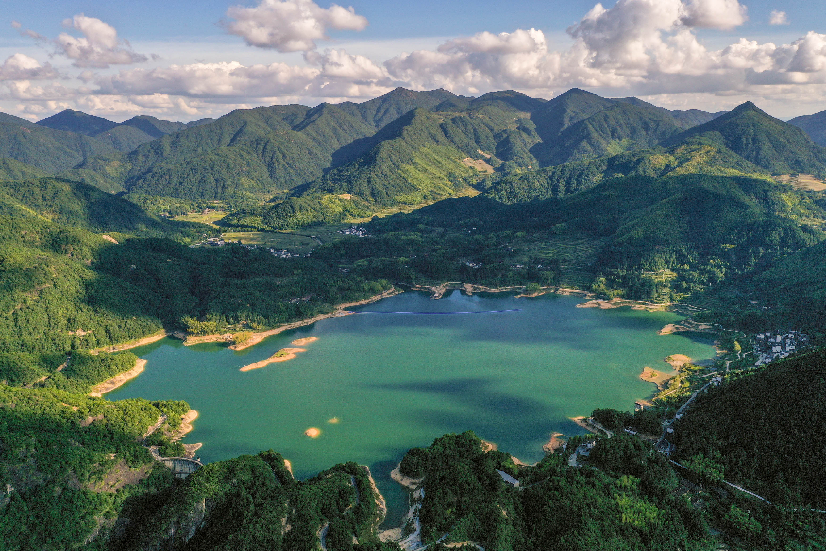 婆婆给我一万坐月子钱,我嫌少,不想让孩子叫奶奶,婆婆无所谓