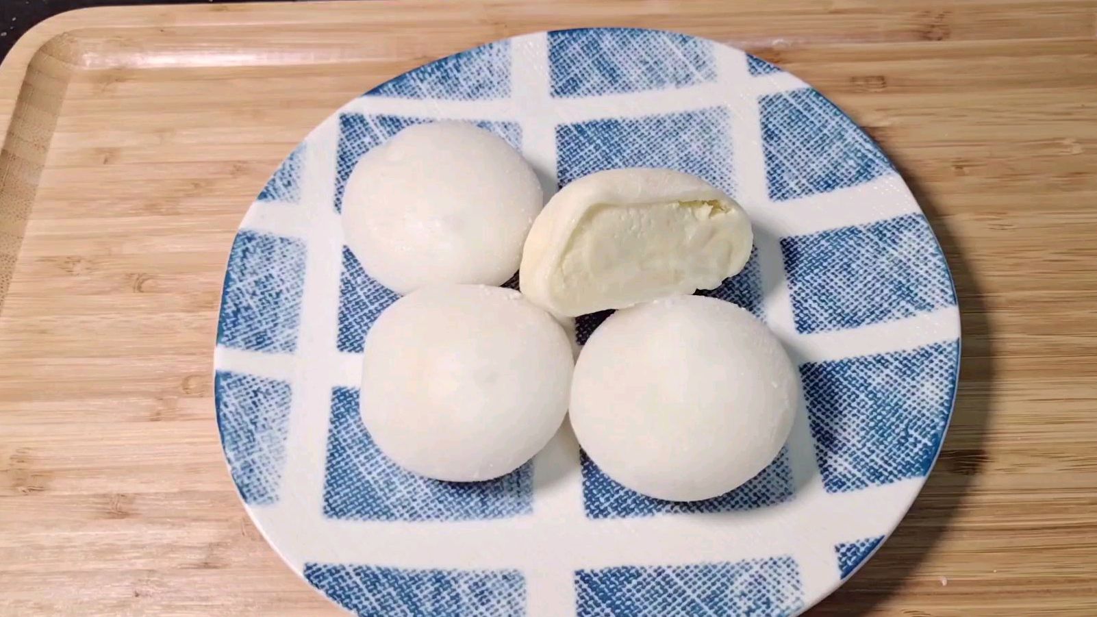 原来糯米还可以做成冰淇淋,雪滋冰淇淋,简单又美味,清凉又爽口
