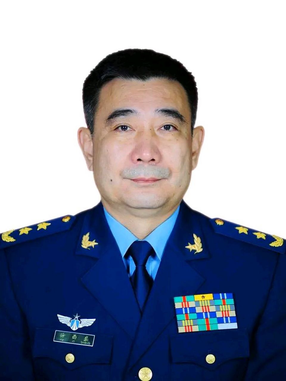 据央视网消息,王厚斌,徐西盛分别就任火箭军司令员和政治委员,并晋升