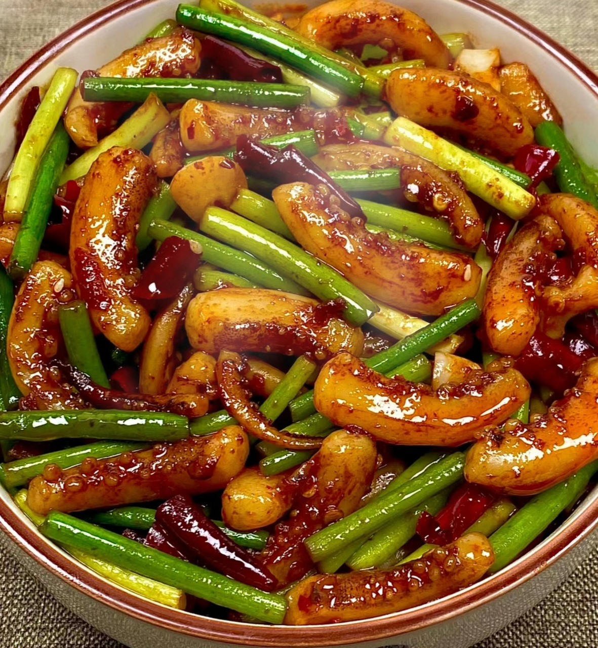 蒜苔鱿鱼,香晕了,特下饭!