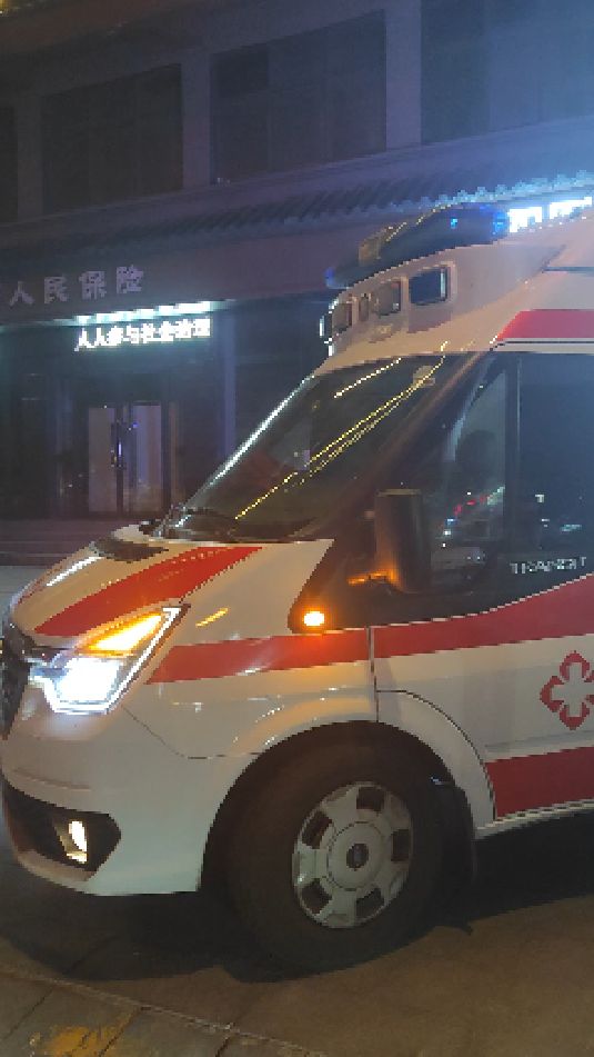 专业北京跨省120救护车转运病人,专业提供跨省转运转院救护车公司