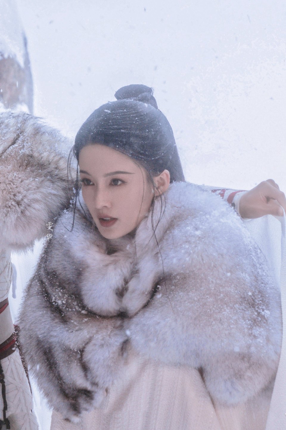 男友竟是……   狗仔暴料李沁恋情传闻, 有拍到她与一位年龄稍大的