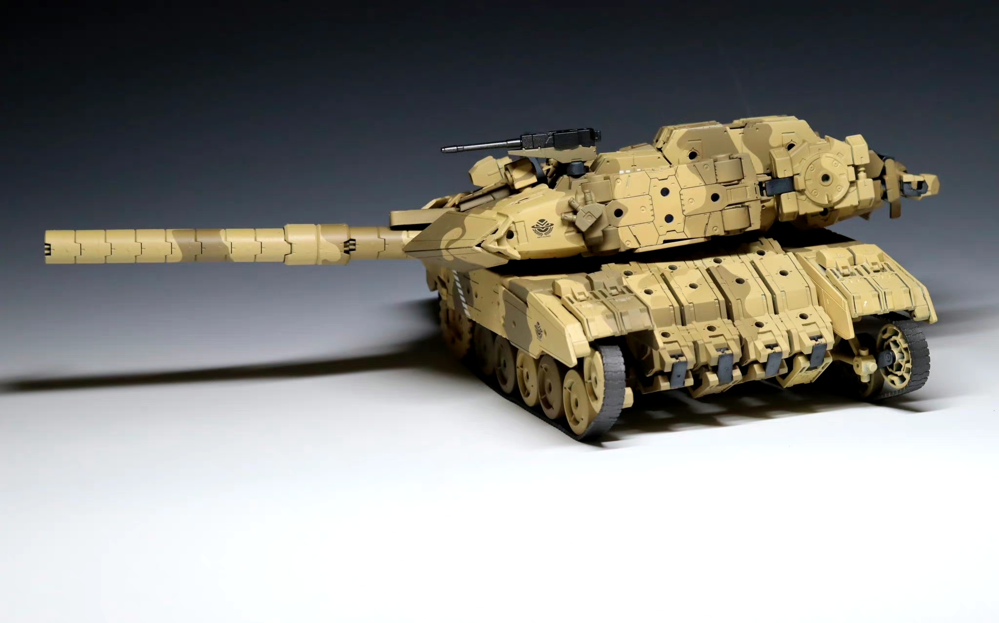 模型欣赏:万代 30mm系列机体改造 变形坦克