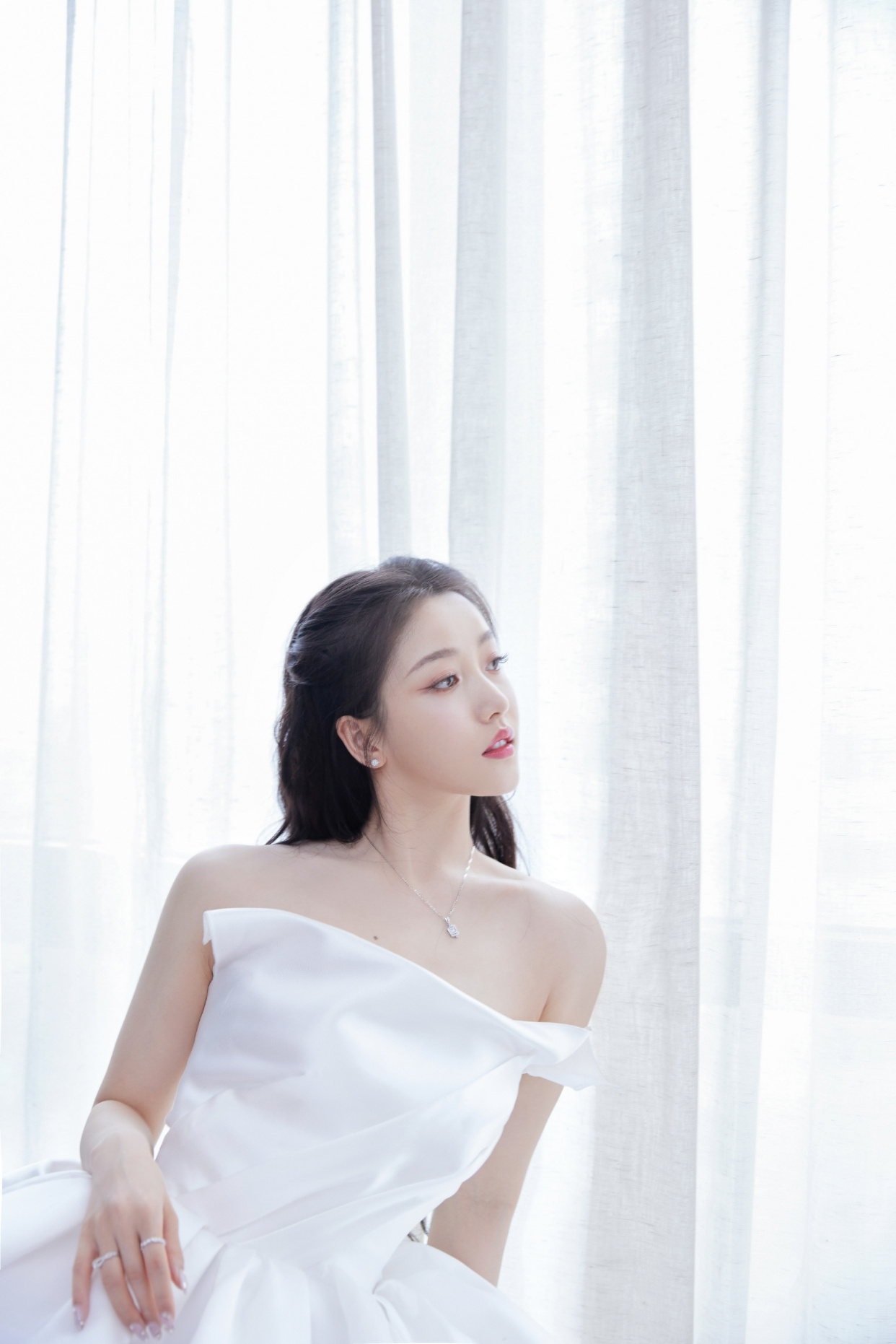 "美少女"姜贞羽清新写真图集