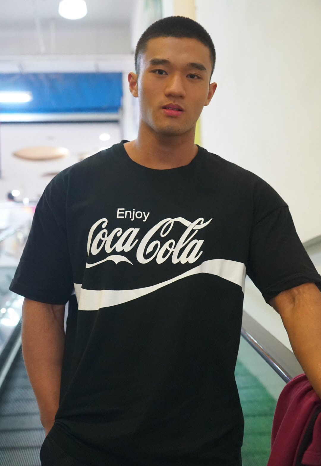 98后健身达人俞鸿涛,凭借一身肌肉吸粉百万