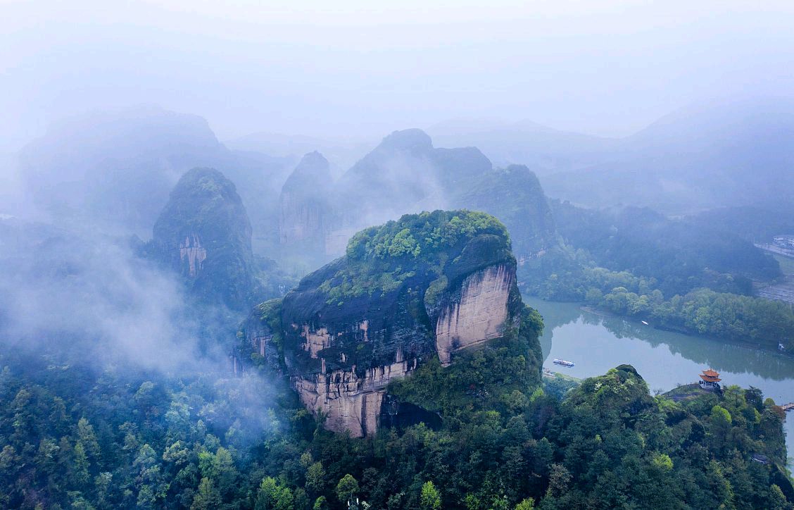 蓬山此去无多路,青鸟殷勤为探看,你知道"青鸟"的典故吗?