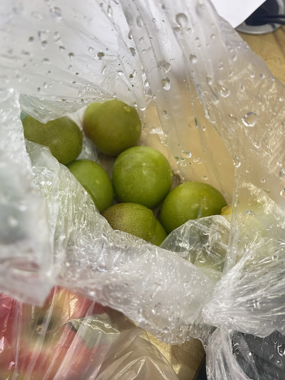 吃个青杏吧 好酸#夏日奇趣美食季