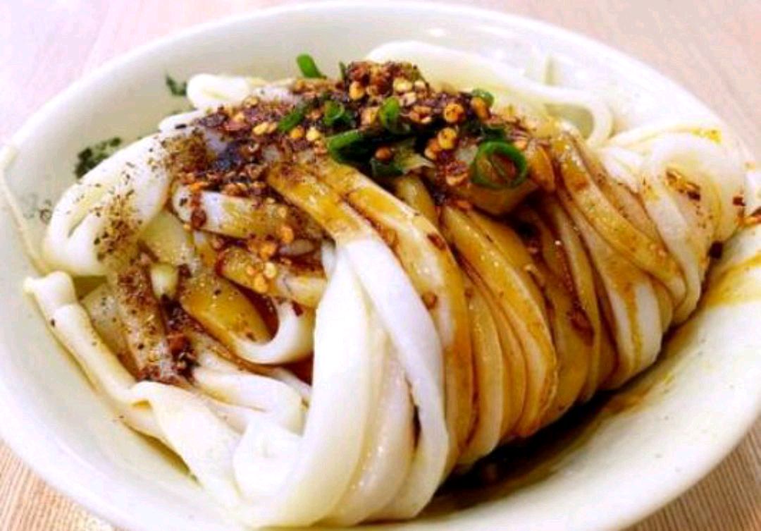 广元当地人最爱吃的热凉面,味道巴适得很