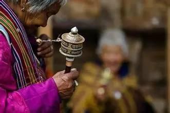 藏族的风俗有哪些,藏族的风俗习惯  第18张