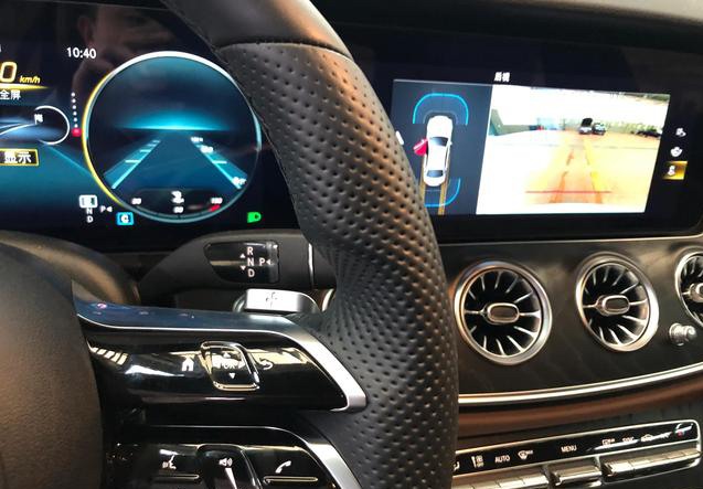 奔驰e级进口:中控大屏不显示倒车影像,轻松解决,无需更换配件