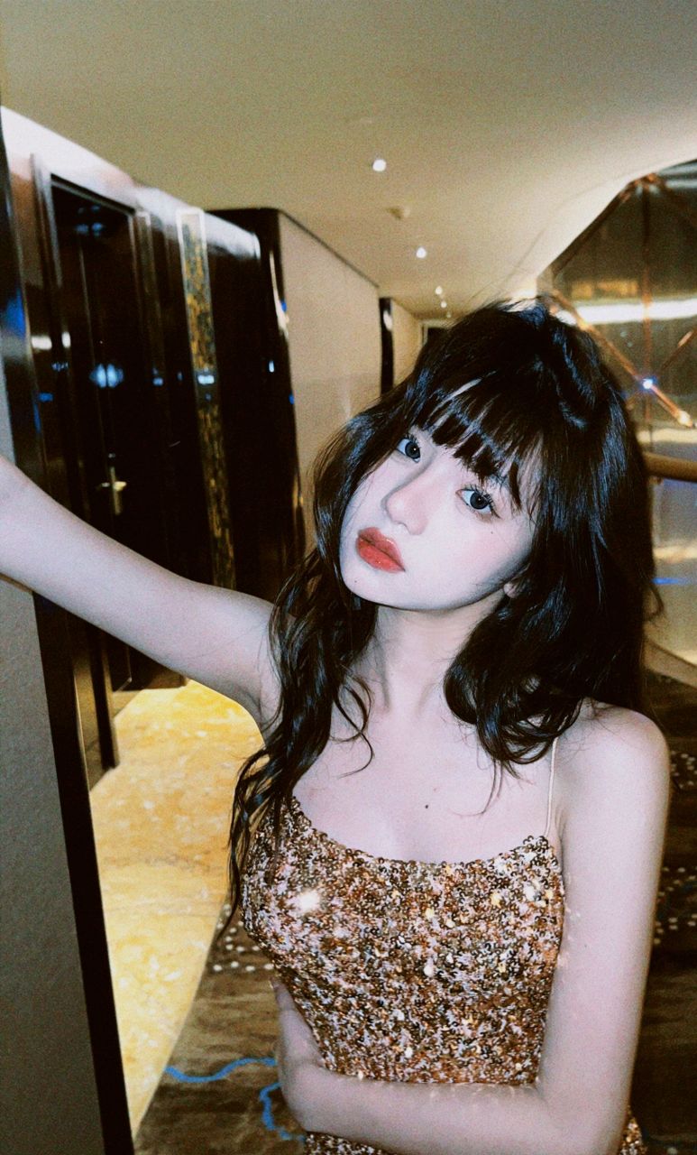 嫩模温思儿性感写真