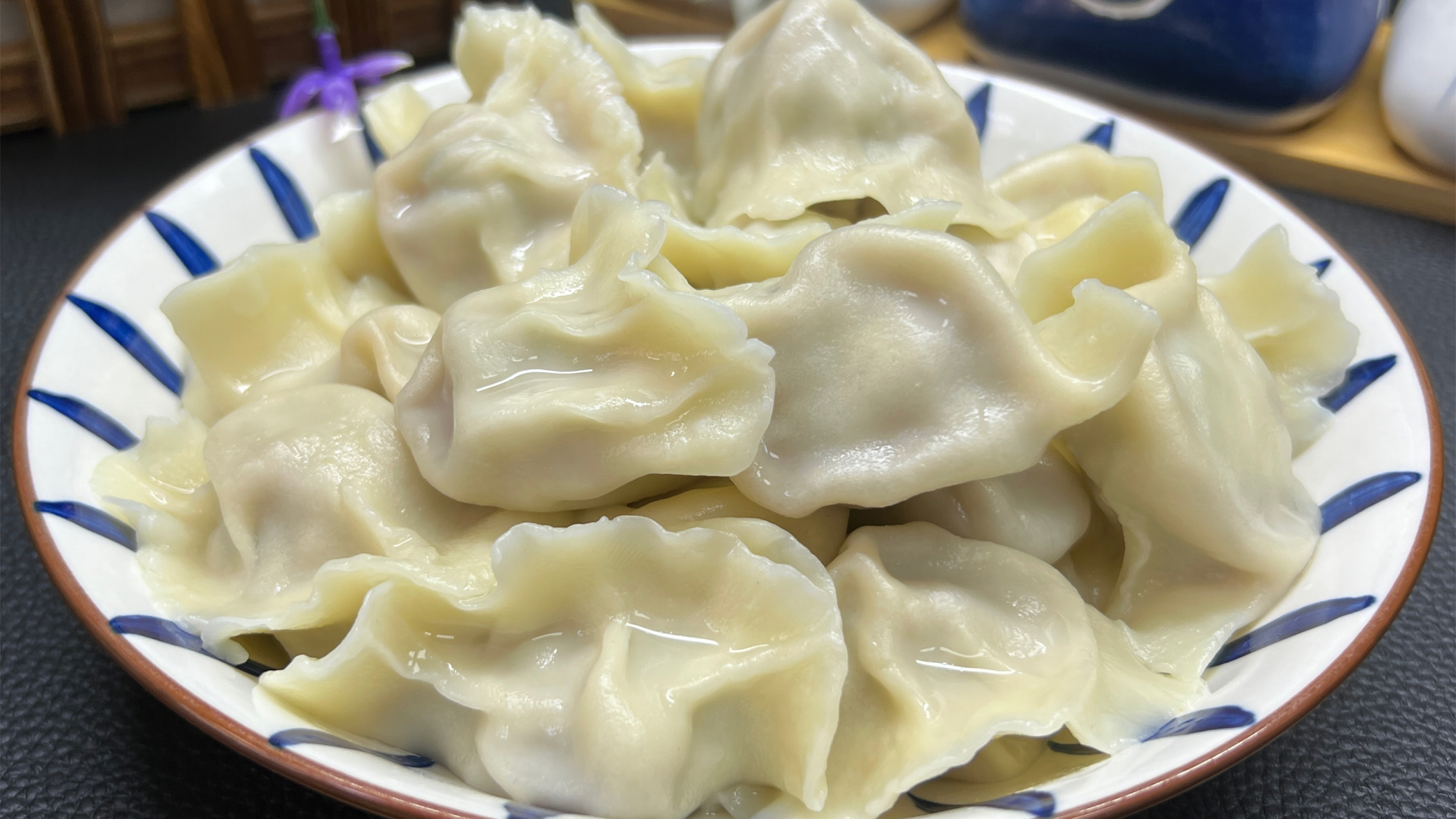 爱出汗就吃这馅的饺子,教你调馅和面配方,鲜嫩多汁又解馋