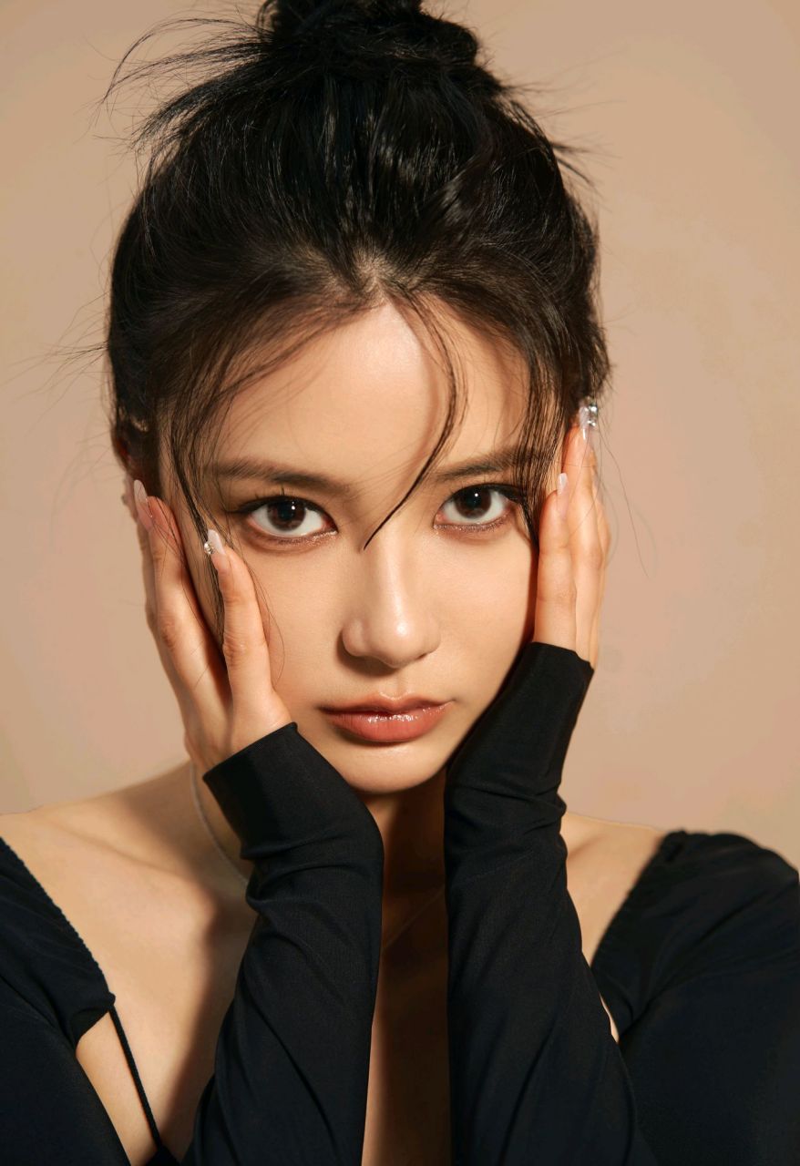 精致美女人像写真～张佐佐