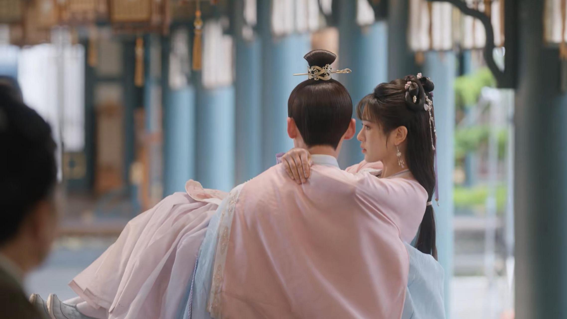 白敬亭的公主抱永远能让我心动啊!