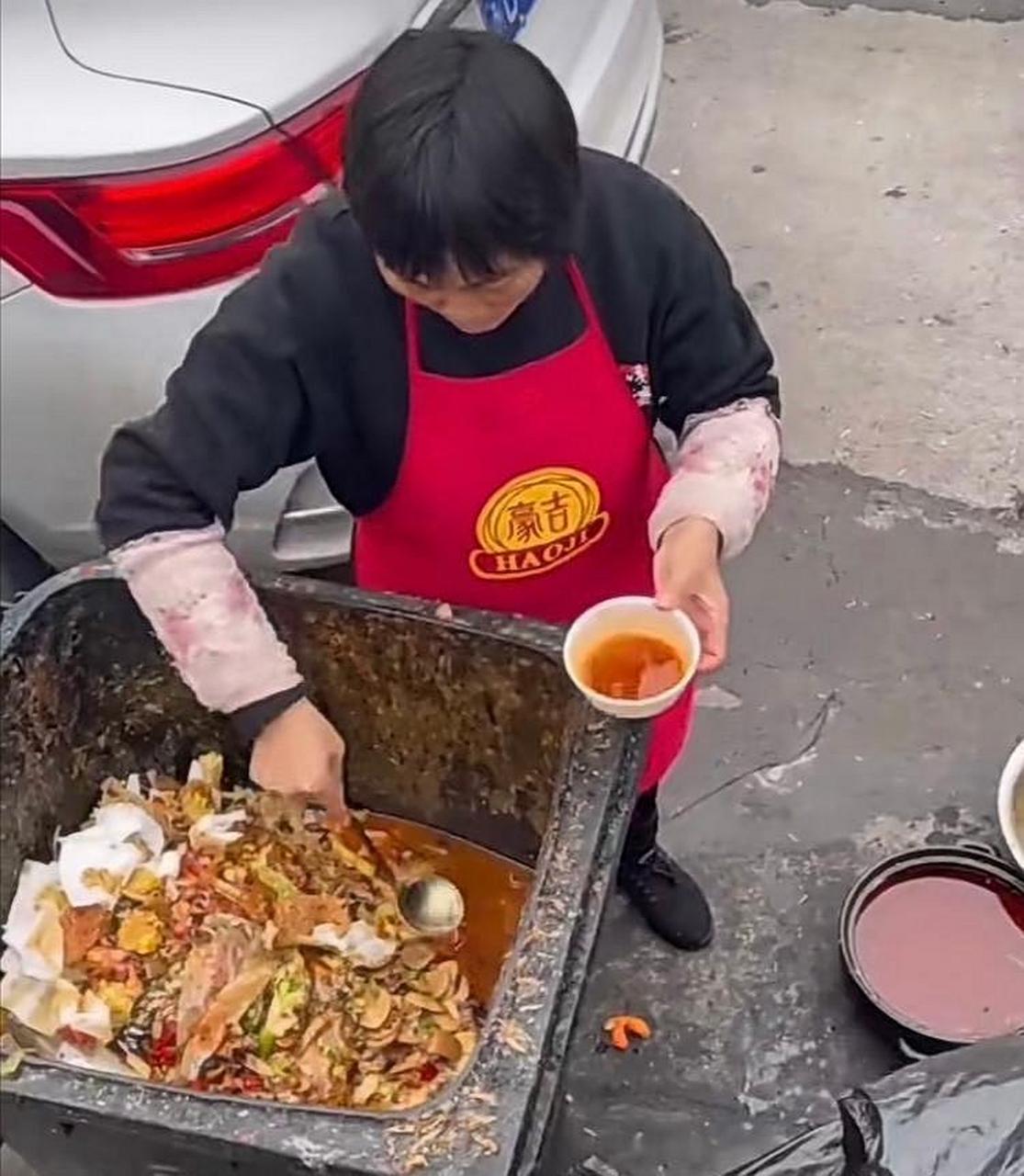 黑心饭店,你真是不怕别人看见啊