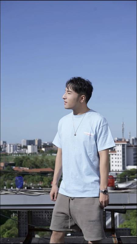 65万粉丝  关注水还是那么蓝8o2月前田一名永远是最棒的歌手!