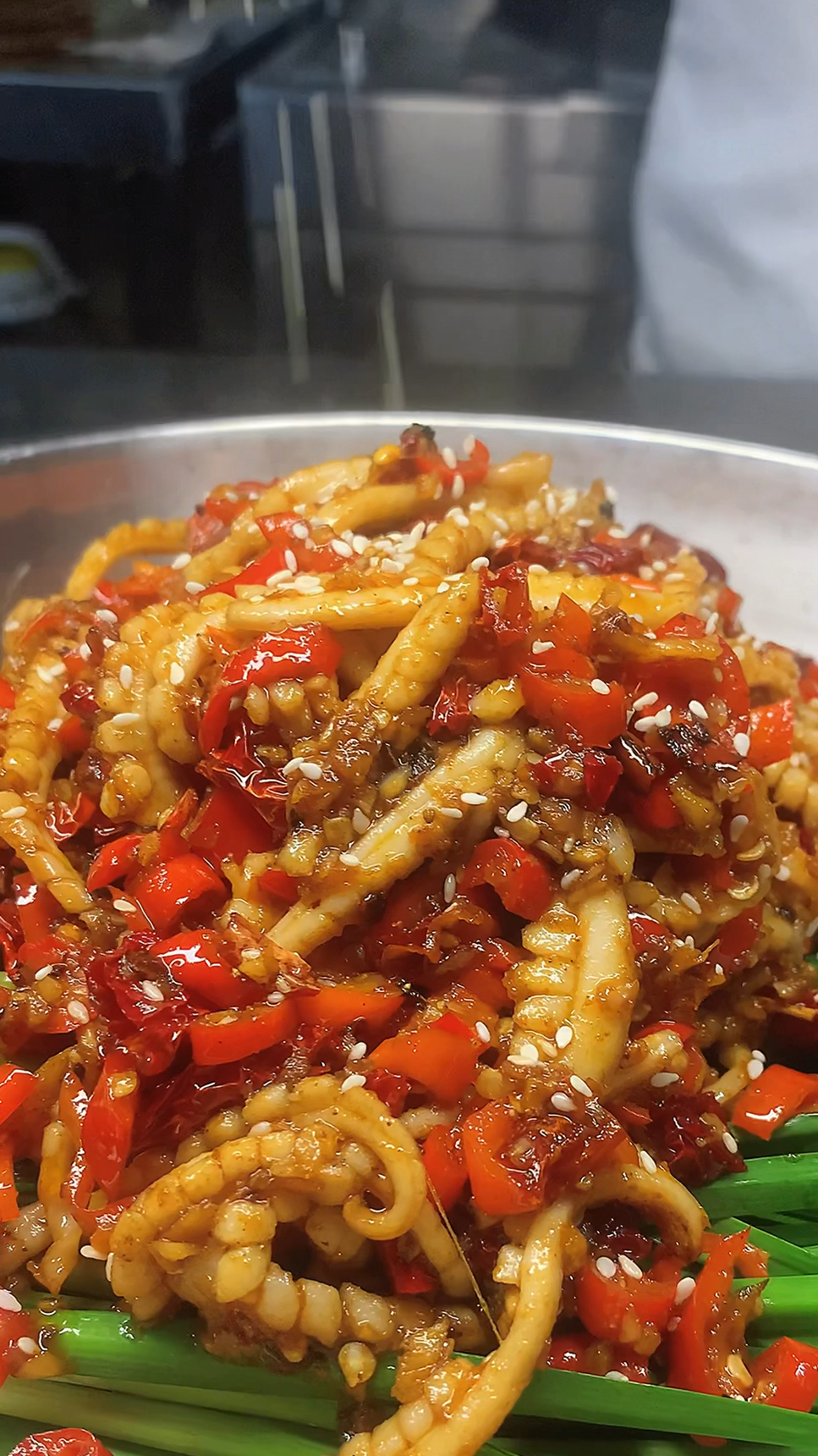 钢盆鱿鱼做法 湘菜特色美食