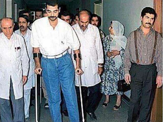 《恶魔的替身》:乌代·侯赛因悲剧告诉我们,教育关乎灵魂美丑