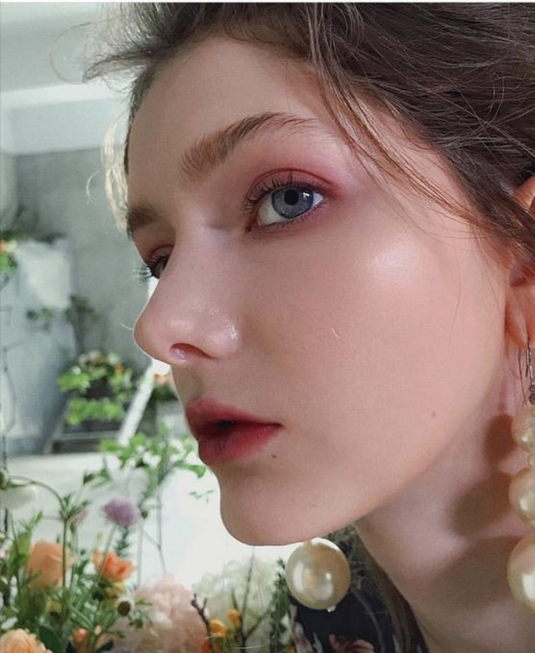 萨凡纳·布莱德(1999年出生),出生于加拿大icon埃德蒙顿icon,因为超高