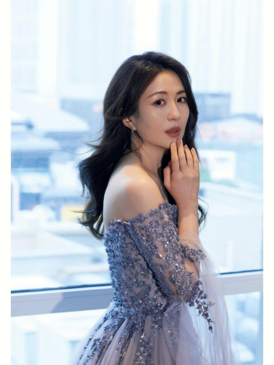 女明星  #日常穿搭  #辣妹  #连衣裙  #杨童舒  #吉林市  #低胸  好 