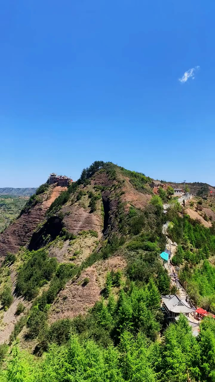 大美隴南西和縣雲華山