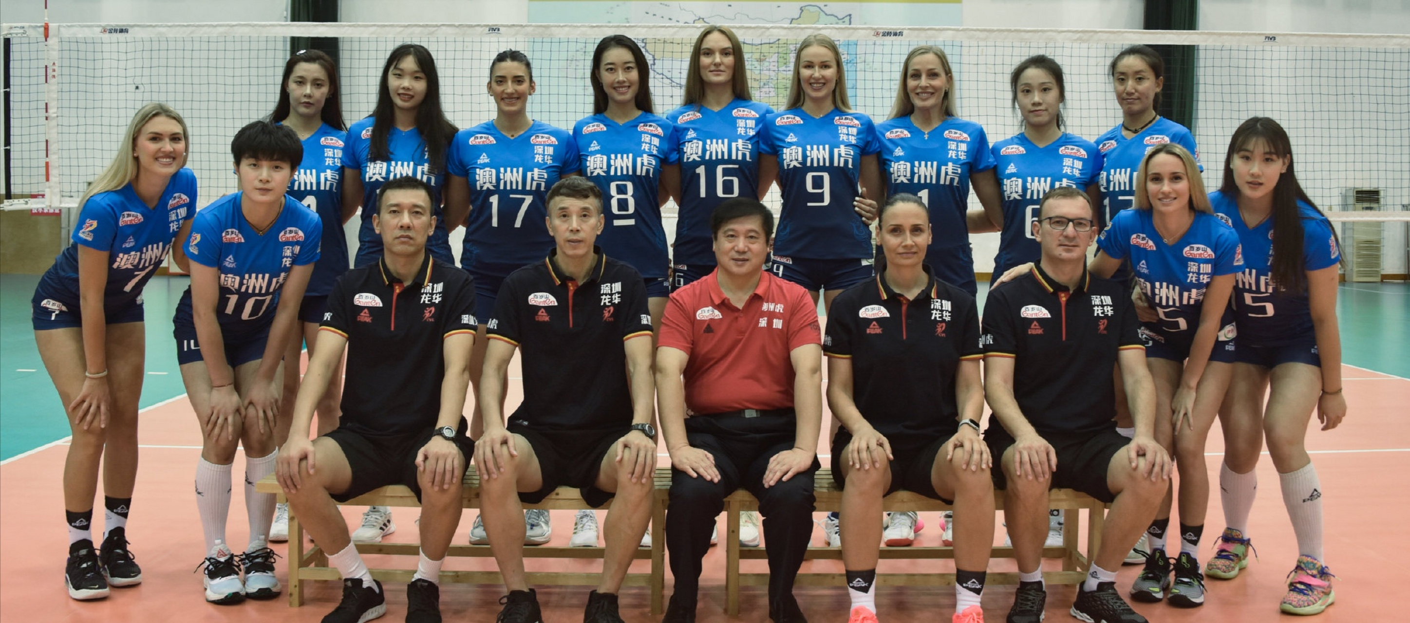 这次深圳女排可谓花血本,不仅引入薛翼枝,王佳敏,张馨月等内援,还