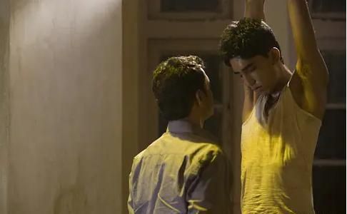 《贫民富翁》贾马尔的故事,从拍摄背景到电影主题,传达了什么?