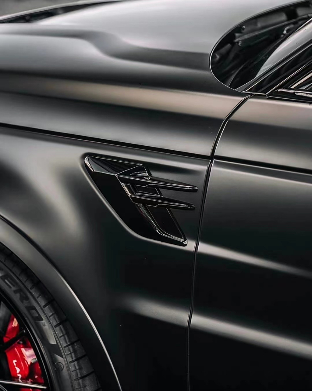 高级感!汉思孚哑光黑色#汉思孚# #车漆改色膜# #路虎