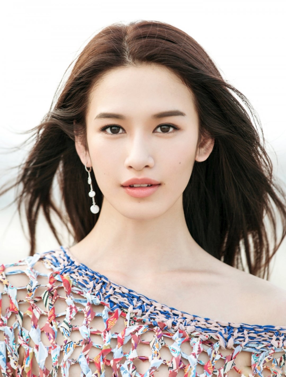 年6月16日出生于广西南宁市,毕业于上海戏剧学院,中国内地影视女演员