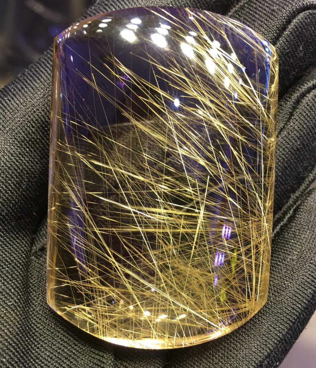 天然钛晶发晶平安无事牌吊坠 ,晶体干净,钛晶颜色金黄 纯天然无优化