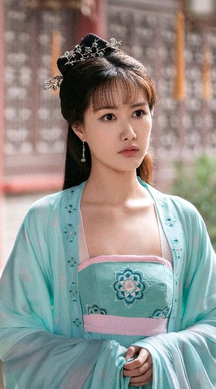 温婉可人的美女张子璇