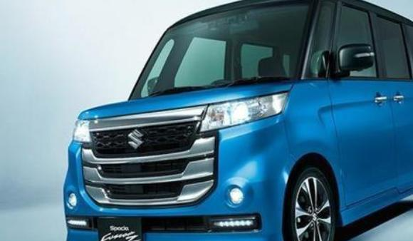 铃木推出小号"埃尔法",双侧滑门加四驱,百公里油耗仅3l出头