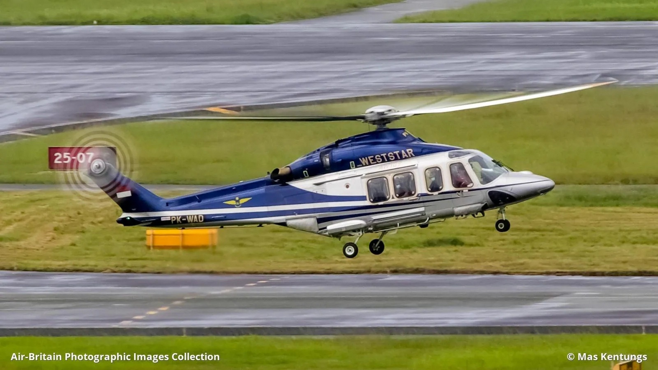 战机欣赏:意大利 阿古斯塔·韦斯特兰公司 aw-139直升机.