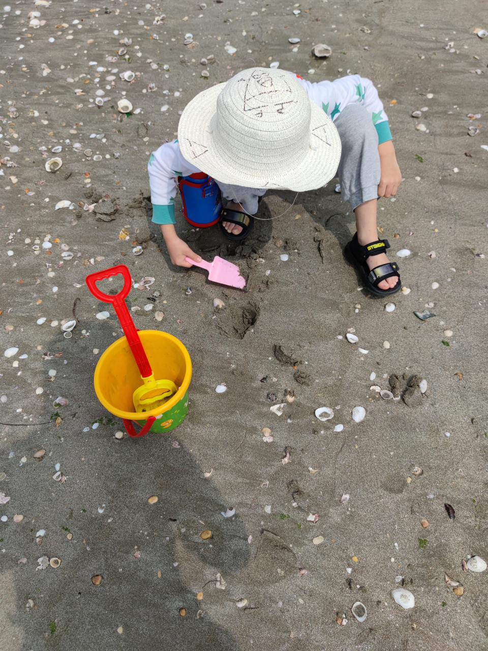 为了发现身边的美,这个五一假期我们一家开启了本地游模式.