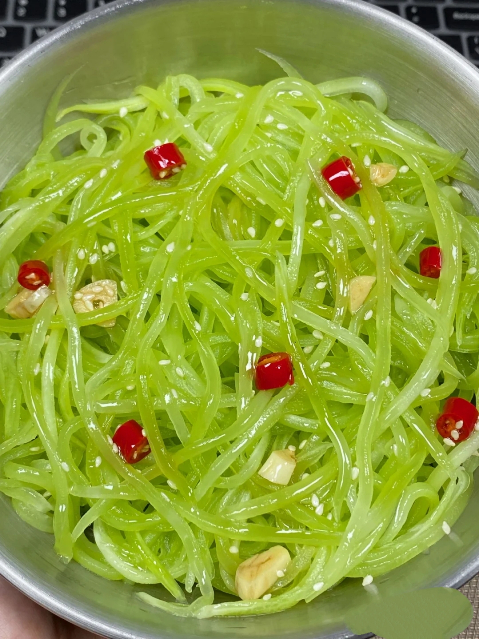 适合减肥减脂的餐 图一 凉拌莴笋丝