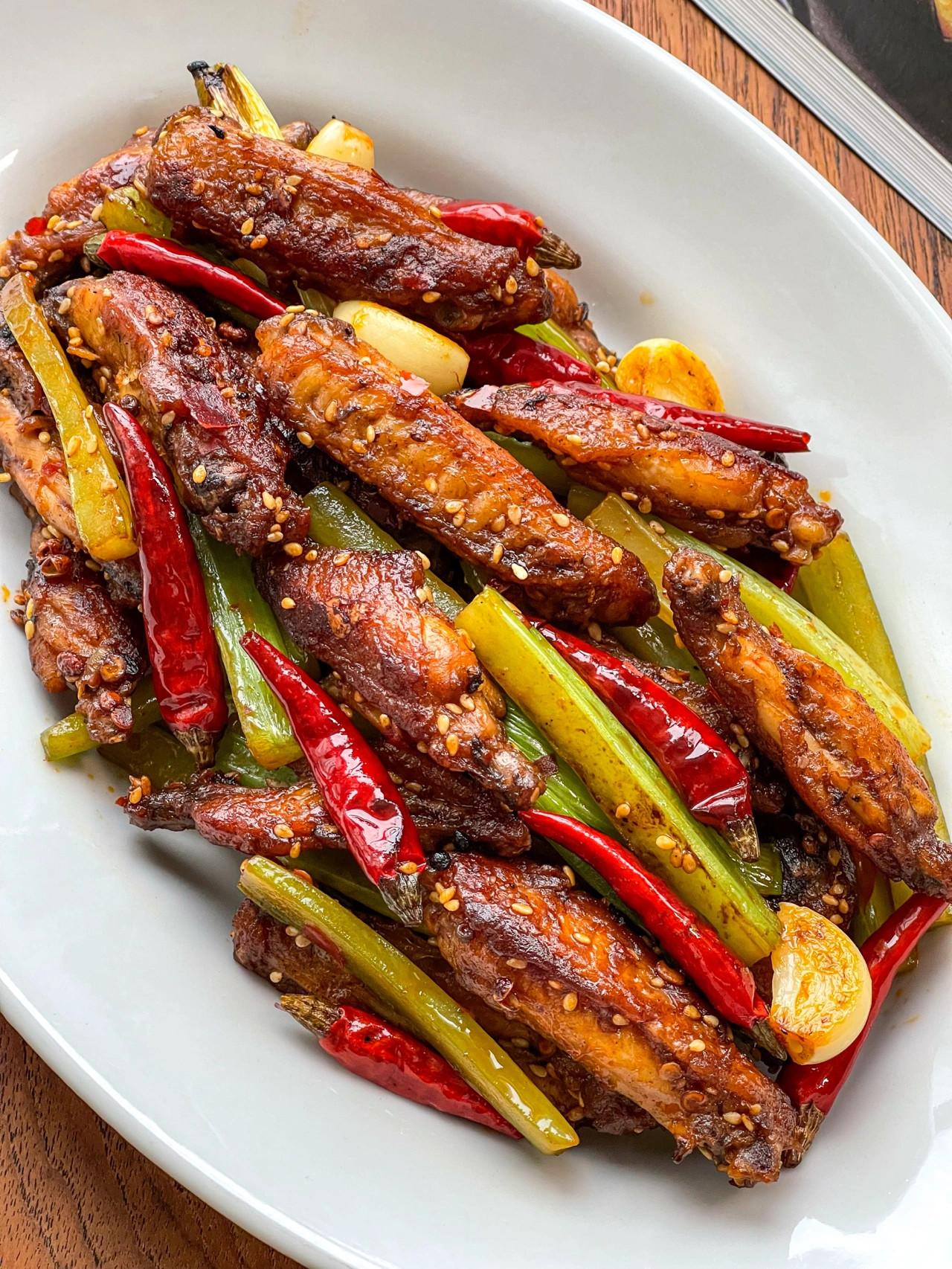 香辣过瘾一盘不够吃年夜饭之辣子翅中