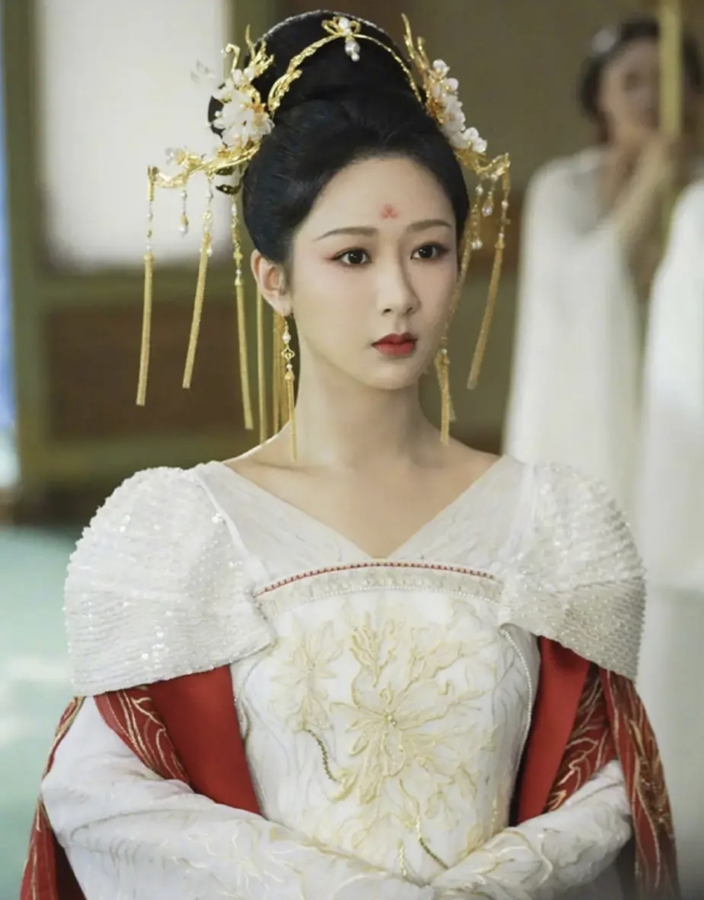 今年夏天,最令人印象深刻的两位女演员:90后演技出众~  在追看《偷偷