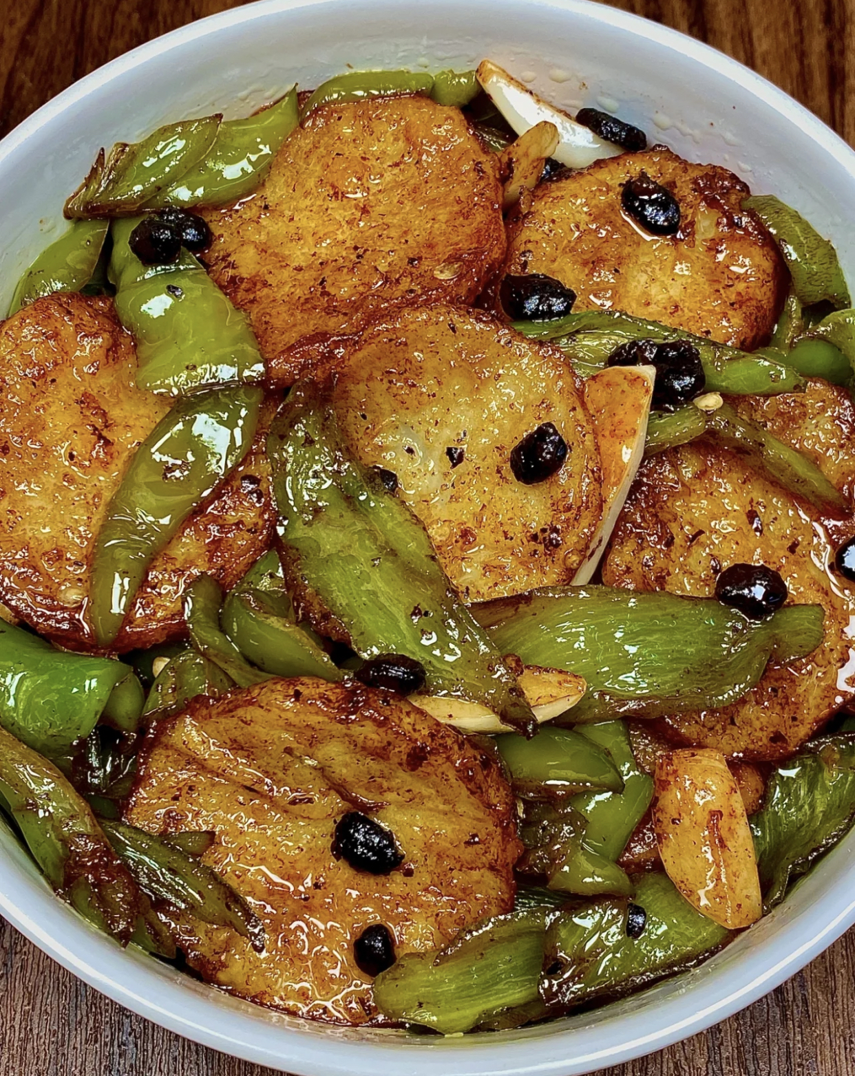 这个土豆片擂辣椒,香辣入味,嘎嘎好吃!外皮焦香超下饭!