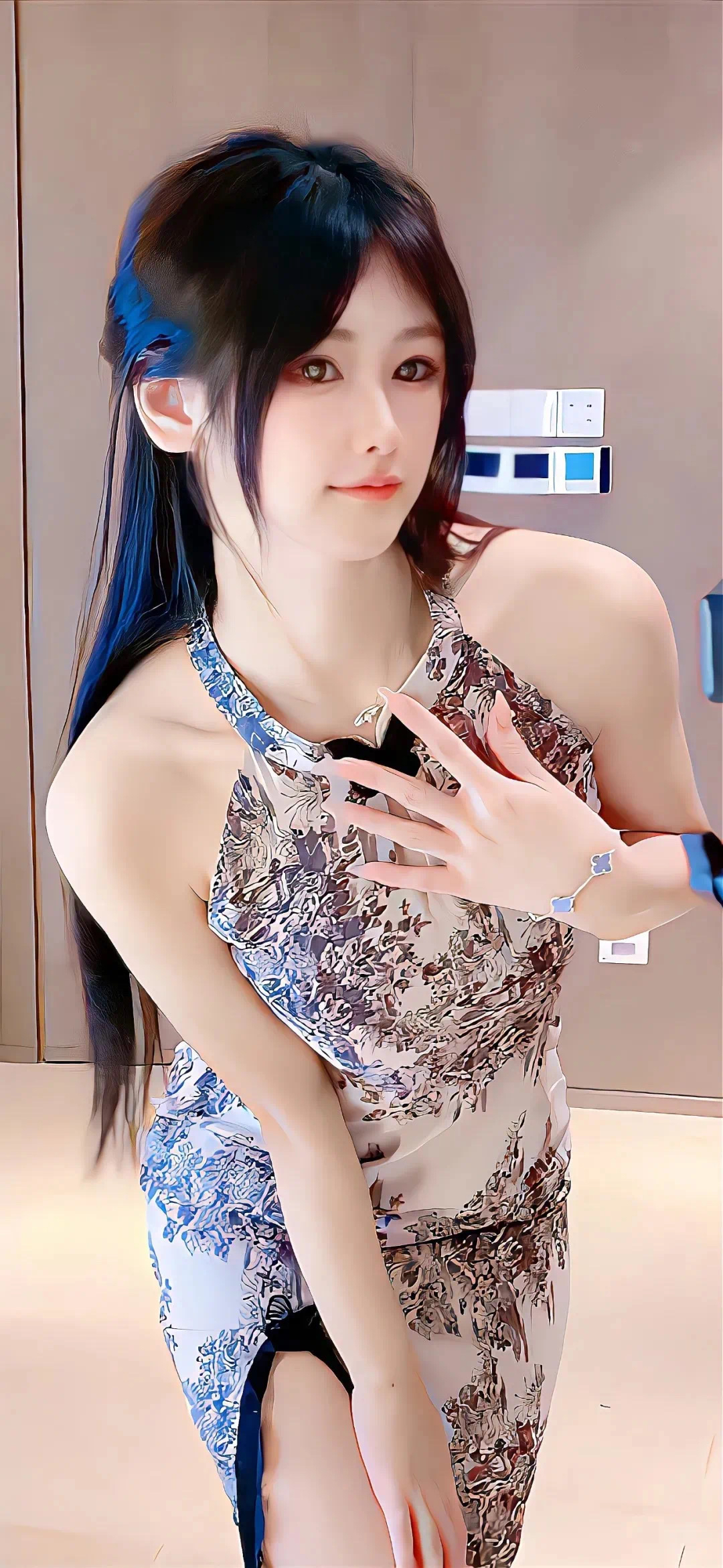 这绝对是白富美级别的小姐姐