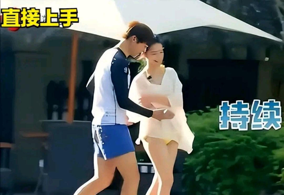 盘点八位被占便宜的女明星,刘亦菲遭群演袭胸,李沁被吓的打颤抖