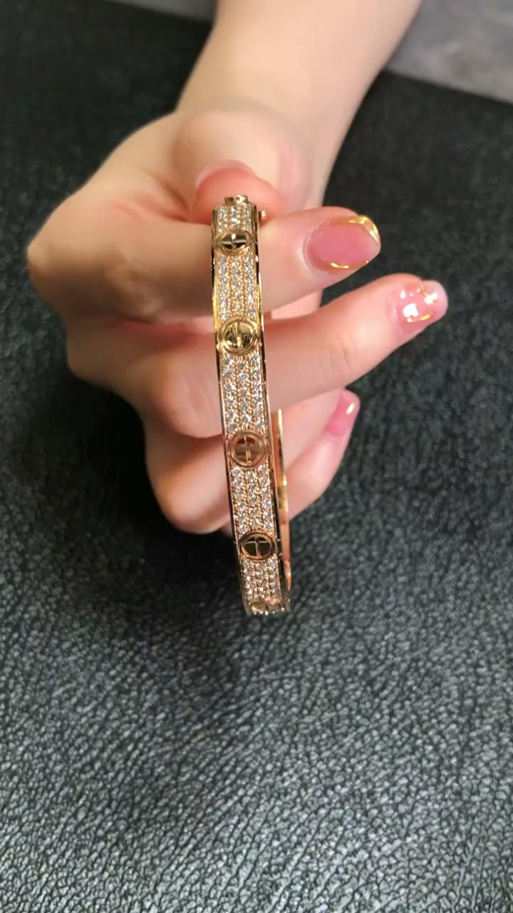 卡地亚 满天星手镯