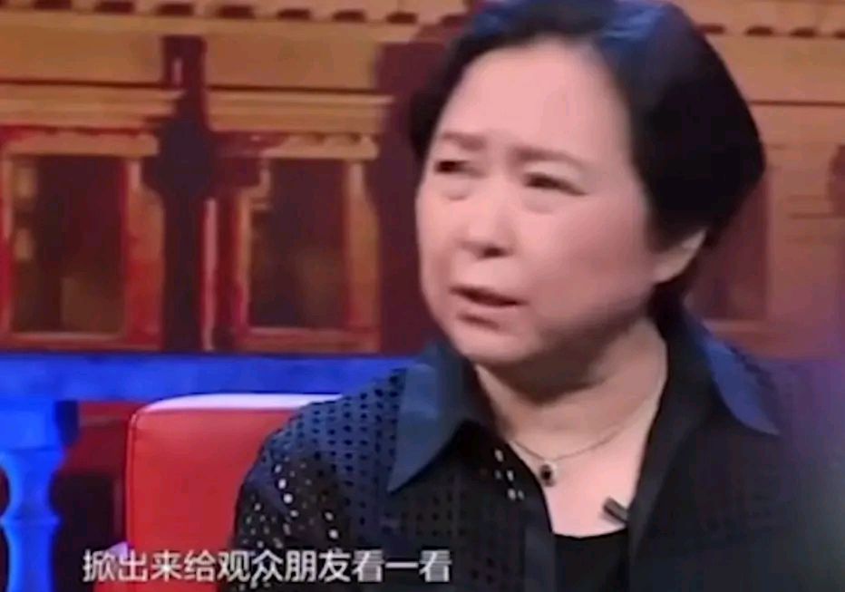 终于有人说出娱乐圈的乱象了,退圈女演员丁可儿讲述了关键3点!